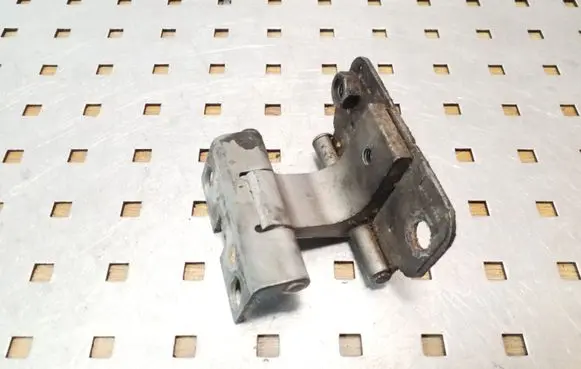 Jeep Grand Cherokee (WJ) Tailgate/trunk/boot hinge