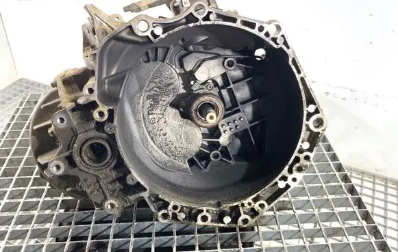 Opel Astra H Manual 5 speed gearbox 55186624