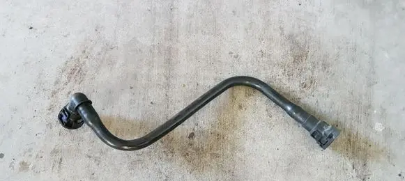 Ford Mondeo MK IV Engine coolant pipe/hose