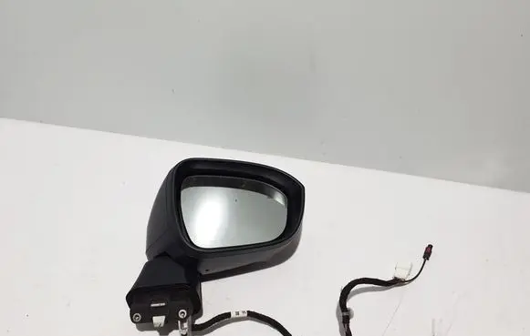 Nissan Qashqai J12 Front door electric wing mirror 963016UN2A