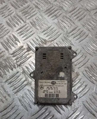 Mercedes-Benz E W211 Headlight ballast module Xenon A0028206026 5DF00870400