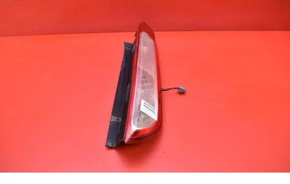 Ford Focus C-MAX Rear/tail lights 8M51-13404-A