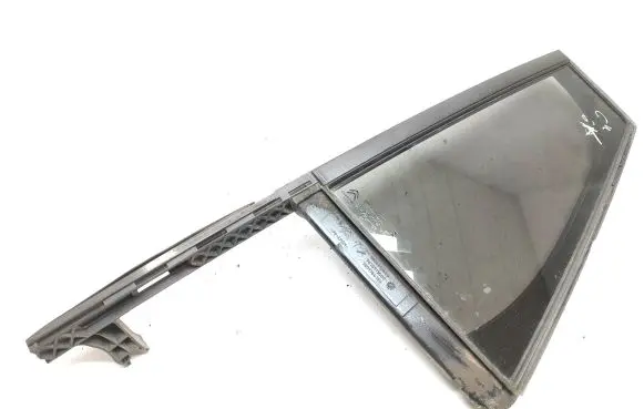 Citroen C4 Grand Picasso Rear vent window glass 9676915680 9801764180 9676915480