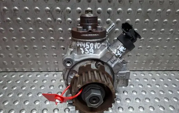 Peugeot 2008 I Fuel injection high pressure pump S26336334 0445010739
