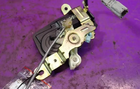 Honda CR-V Central locking motor 
