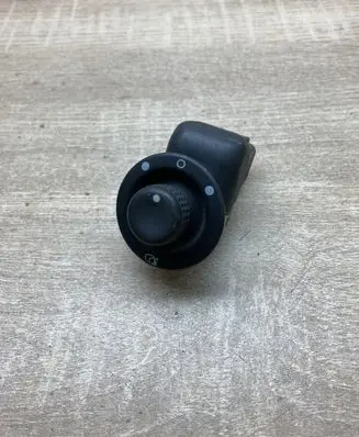 Renault Laguna II Wing mirror switch 002443