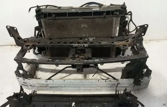 Opel Insignia B Radiator support slam panel
