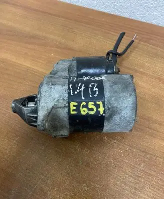 Mercedes-Benz A W169 Starter motor 0051512101 E657