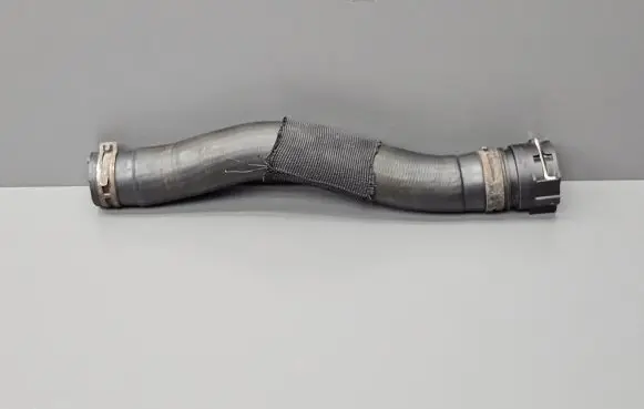 Jaguar XF X250 Engine coolant pipe/hose