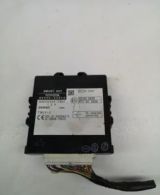 Toyota Auris 150 Door central lock control unit/module MB2325002333 8999002010