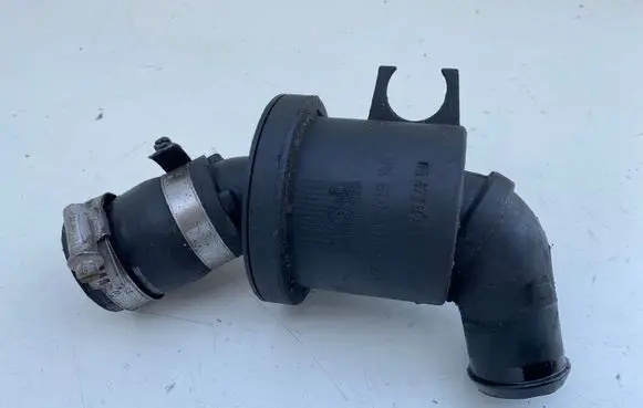 Intake resonator