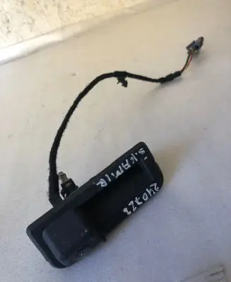 Skoda Kamiq Tailgate handle with camera 658827566
