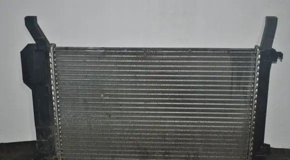 Mercedes-Benz B W245 Coolant radiator A1695000604