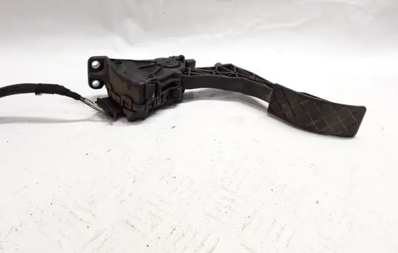 Volkswagen Polo IV 9N3 Accelerator throttle pedal 6PV00849601 6Q1721503C
