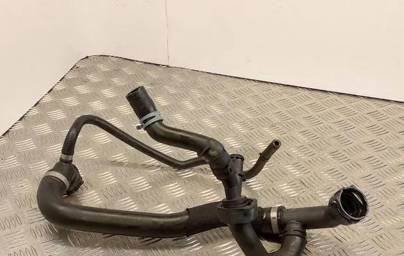 Volkswagen Polo VI Engine coolant pipe/hose 2Q0122291R 5Q0122157ER