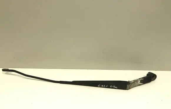 Mitsubishi Colt Front wiper blade arm