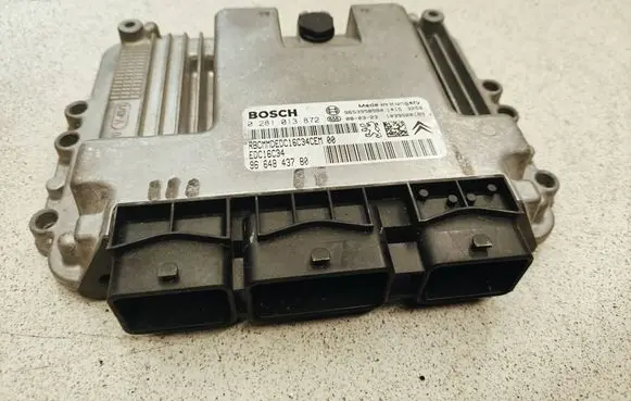 Peugeot 308 SW Engine control unit/module 0281013872 9664843780 9653958980