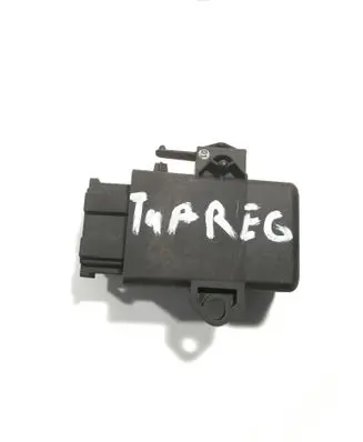 Volkswagen Touareg I Seat heating relay 1K0959772