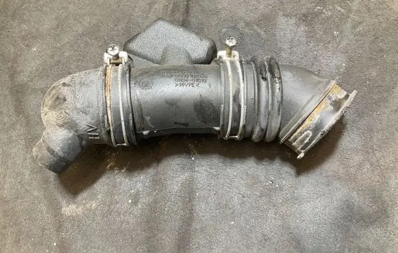 Toyota Auris E180 Air intake duct part 178940T010 178800T050