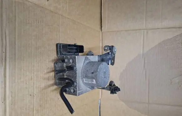 Ford Galaxy ABS Pump BG912C405AD