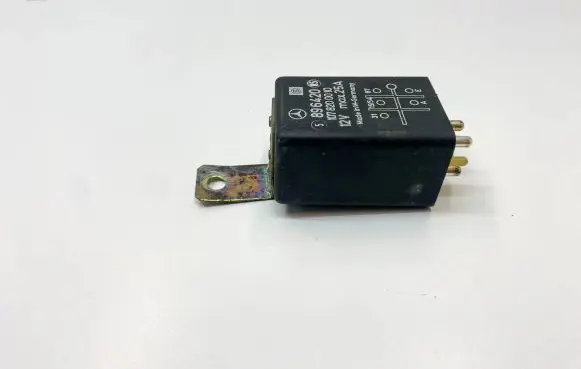 Mercedes-Benz SLC C107 Other relay 1078200010 A1078200010