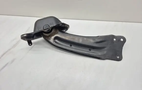 Audi Q3 8U Rear upper control arm/wishbone 3C0505225B 3C0501475A 3C0971047