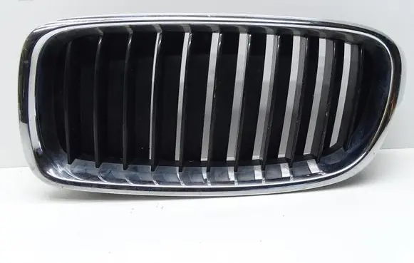 BMW 3 F30 F35 F31 Front bumper upper radiator grill 7295435