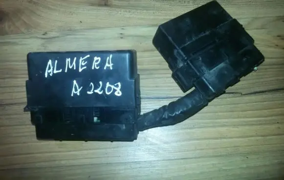 Nissan Almera Fuse box set