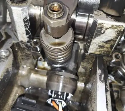 Fuel injector