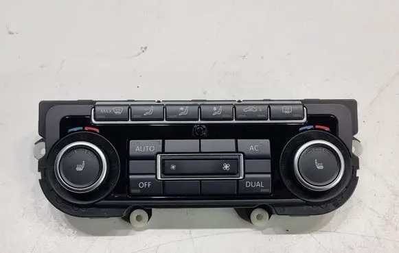 Volkswagen Golf VI Climate control unit 5K0907044EA
