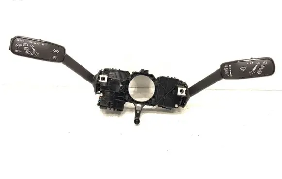 Skoda Fabia Mk3 (NJ) Wiper turn signal indicator stalk/switch 2Q0953521AE