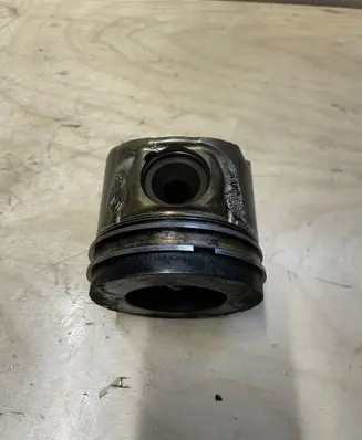 Renault Trafic II (X83) Piston 8200584249
