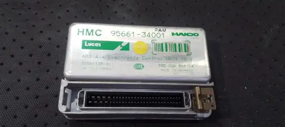 Hyundai Sonata ABS control unit/module 9566134001 32061135-01