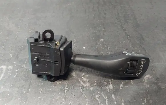 BMW 3 E46 Wiper control stalk 8363669M 0120402014