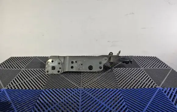 Toyota Prius (XW50) Side radiator support slam panel 