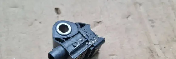 Chrysler Pacifica Airbag deployment crash/impact sensor 68483901AA