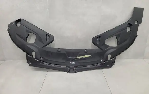 BMW 8 G14 Engine bonnet/hood lock trim molding 51767465212 5176 7465212