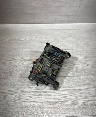 BMW X5 E70 Fuse module 6931687 518954021A 0412980693168704