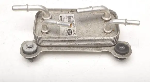Land Rover Defender Engine oil radiator L8B2-9N103-AA