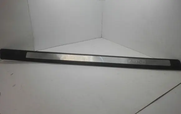 Audi A3 S3 8P Front sill trim cover 8P3853491B