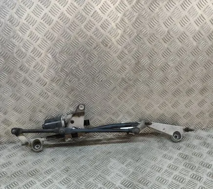 Mercedes-Benz CLA C117 X117 W117 Front wiper linkage and motor A1768200040 A1769061800
