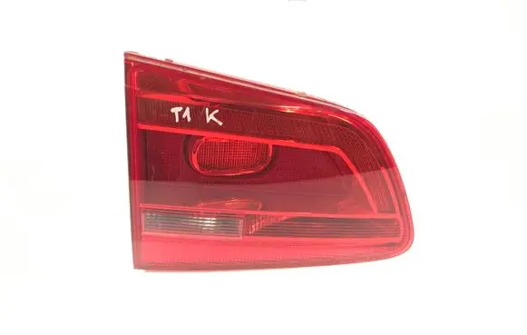 Volkswagen Touran II Tailgate rear/tail lights 1T0945093A