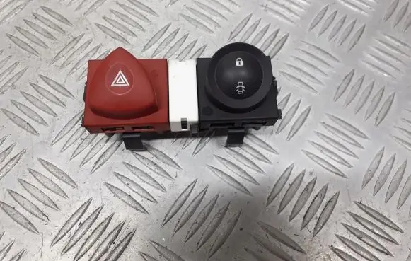Renault Megane II Hazard light switch 8200095493