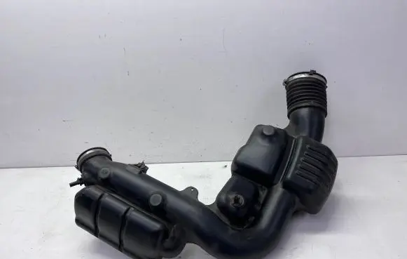 Intake resonator