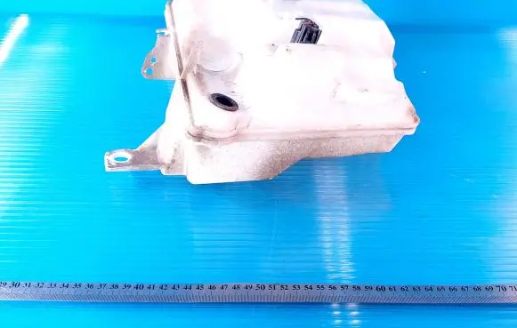 Ford Focus Windshield washer fluid reservoir/tank BV6117B613CA BV6117B613EA BV6113K175CB