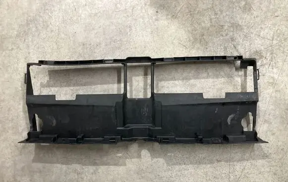 Mercedes-Benz GLE W167 Intercooler air channel guide A1675054600