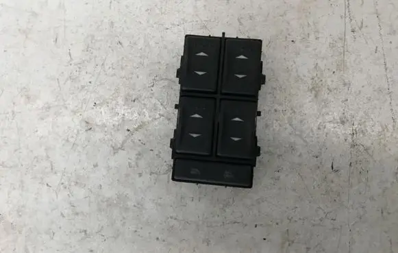 Ford Mondeo Mk III Electric window control switch 1S7T14A132BE 03163152