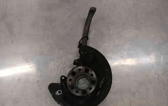 Mercedes-Benz E W211 Front wheel hub spindle knuckle A2115451040 2115451040