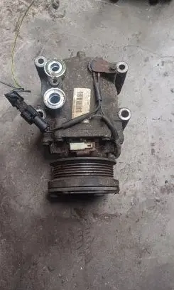 Ford Focus Air conditioning (A/C) compressor (pump) xs4h-19d629-ad
