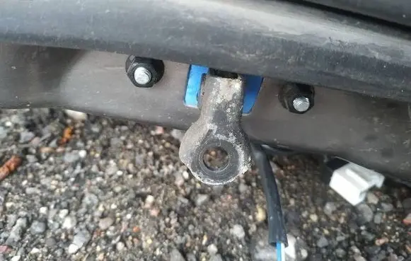 KIA Sorento Front door check strap stopper 